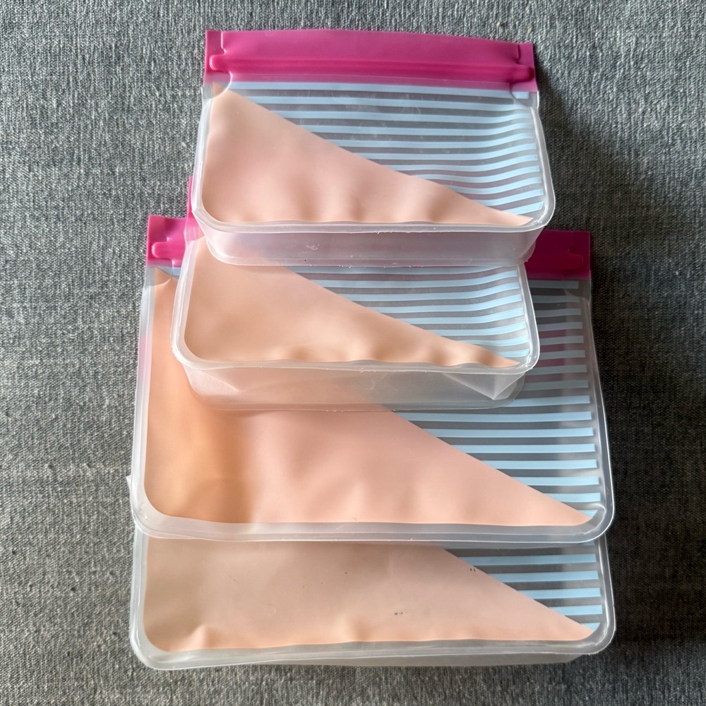 Thirty One REUSABLE Zip Seal Snack Bags 2 Medium & 2 Small - Neon Colorblock